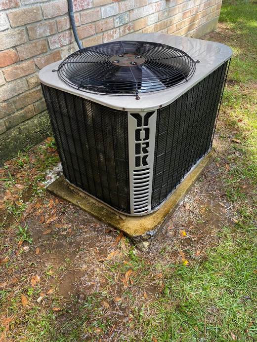 York AC condenser install — Jefferson's AC & Electrical, Tylertown, MS